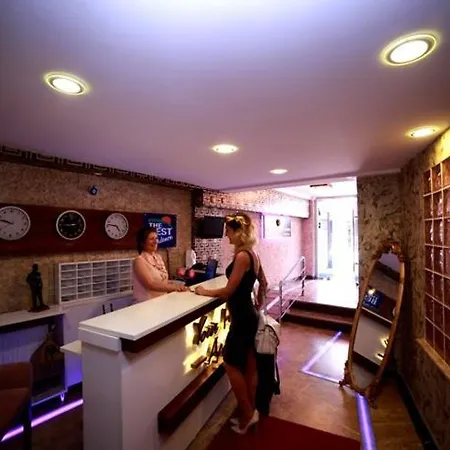 The Hotel 3*